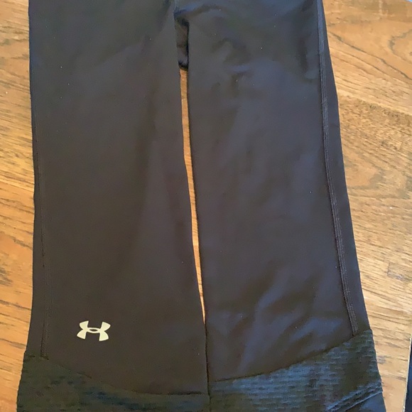 Under Armour capris - Picture 3 of 6